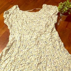 Short & fun Forever 21 dress. Size M.